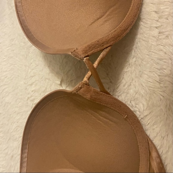 Bombshell - Picture 2 of 3